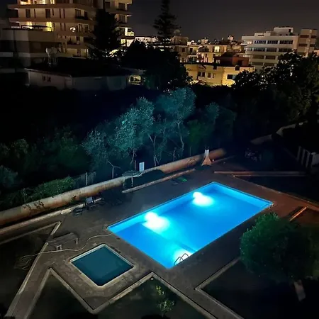 Feel At - Modern 2-bedroom Flat With Pool By The Sea *
