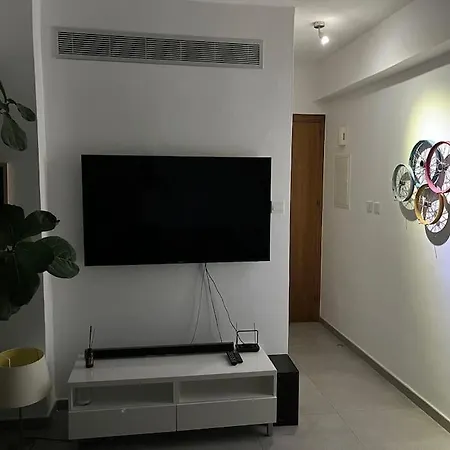 Feel At - Modern 2-bedroom Flat With Pool By The Sea Apartment *