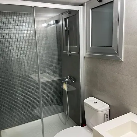 Feel At - Modern 2-bedroom Flat With Pool By The Sea Lejlighed *